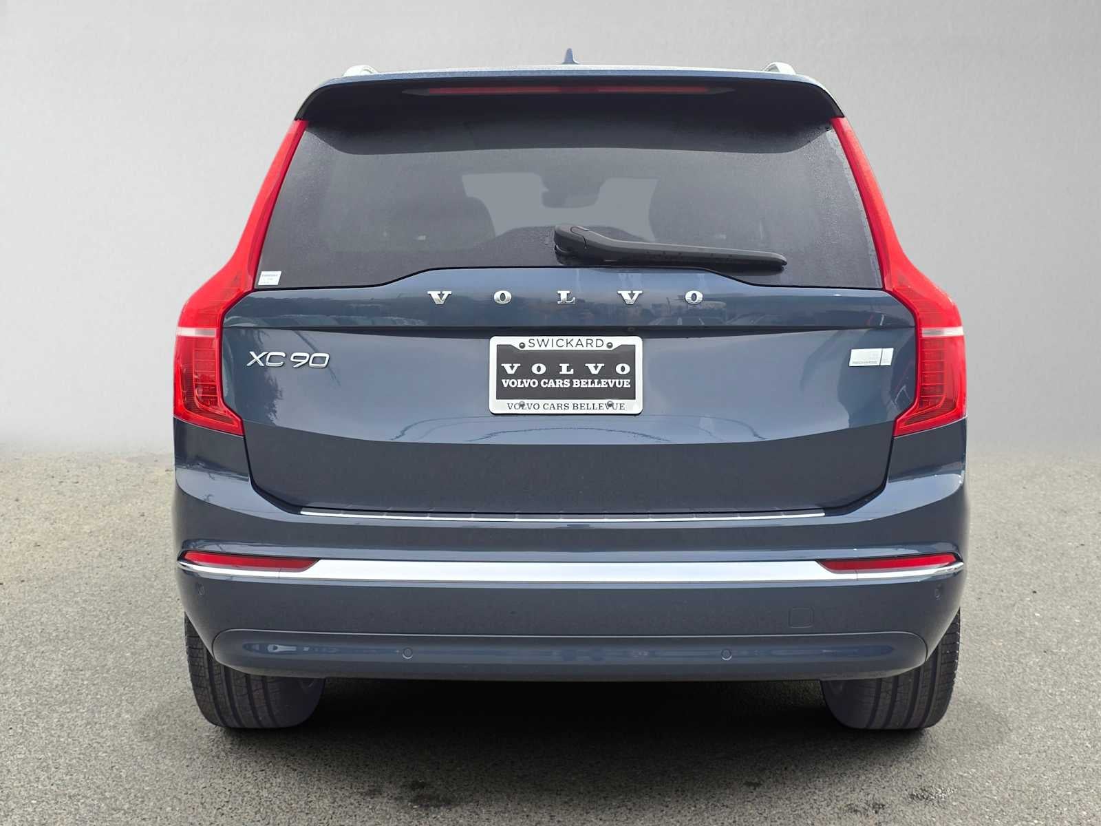 2023 Volvo XC90 Recharge Plug-In Hybrid Ultimate Bright Theme