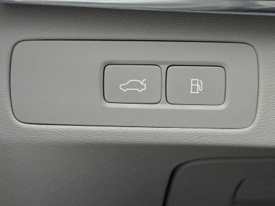 2023 Volvo XC90 Recharge Plug-In Hybrid Ultimate Bright Theme