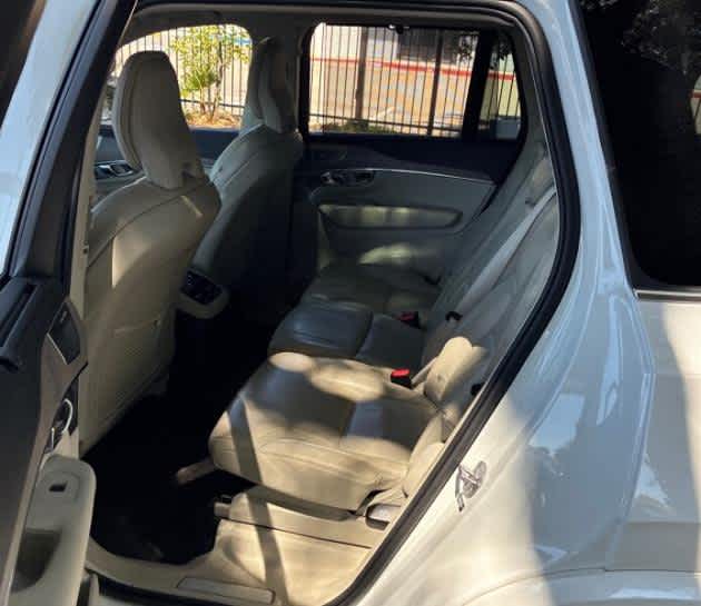 2023 Volvo XC90 Recharge Plug-In Hybrid Ultimate Bright Theme