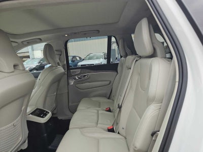 2023 Volvo XC90 Recharge Plug-In Hybrid Ultimate Bright Theme