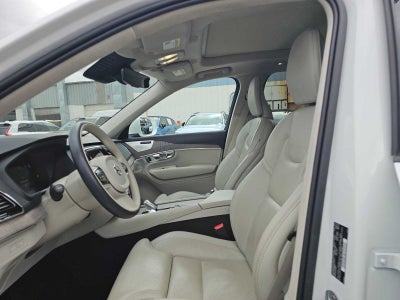 2023 Volvo XC90 Recharge Plug-In Hybrid Ultimate Bright Theme
