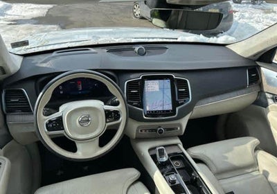 2023 Volvo XC90 Recharge Plug-In Hybrid Ultimate Bright Theme