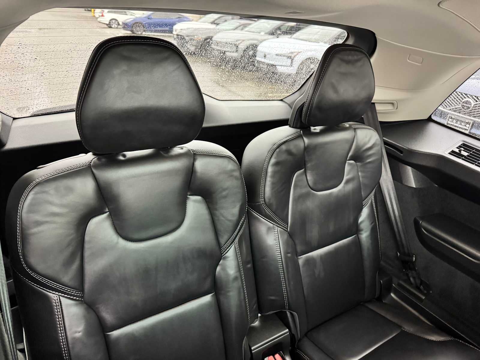 2023 Volvo XC90 Recharge Plug-In Hybrid Ultimate Bright Theme