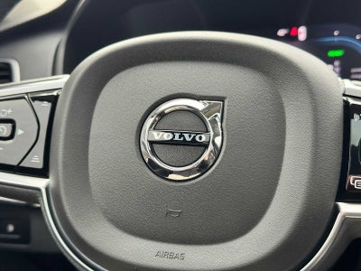 2023 Volvo XC90 Recharge Plug-In Hybrid Ultimate Bright Theme
