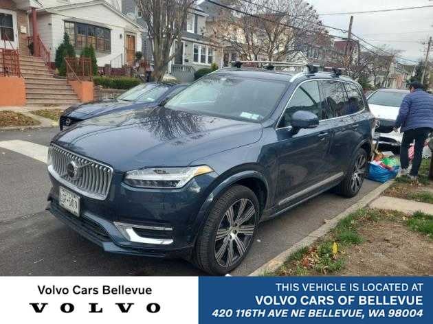 2024 Volvo XC90 Recharge Plug-In Hybrid Plus Bright Theme