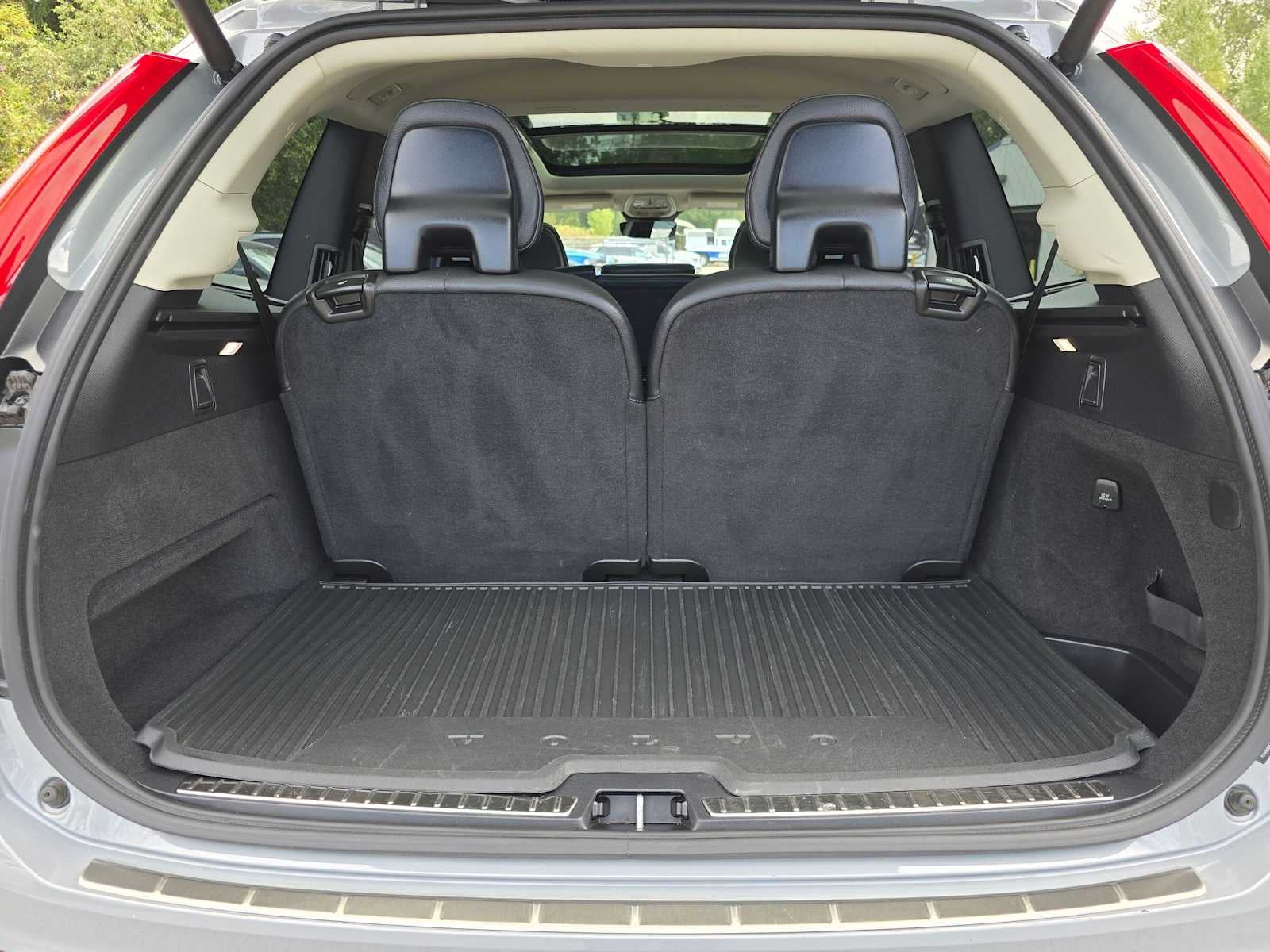 2024 Volvo XC90 Recharge Plug-In Hybrid Plus Bright Theme