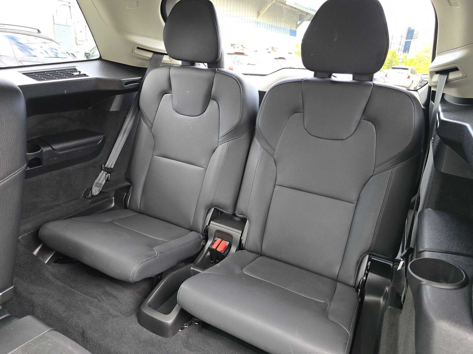 2024 Volvo XC90 Recharge Plug-In Hybrid Plus Bright Theme