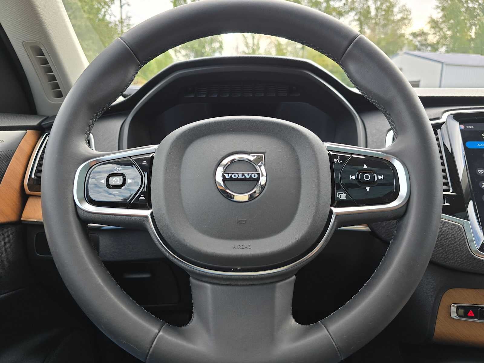2024 Volvo XC90 Recharge Plug-In Hybrid Plus Bright Theme