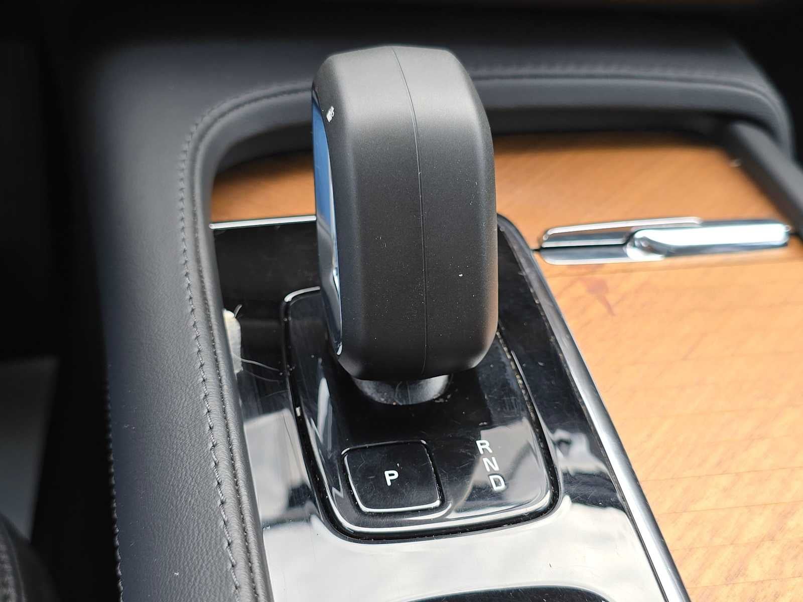 2024 Volvo XC90 Recharge Plug-In Hybrid Plus Bright Theme