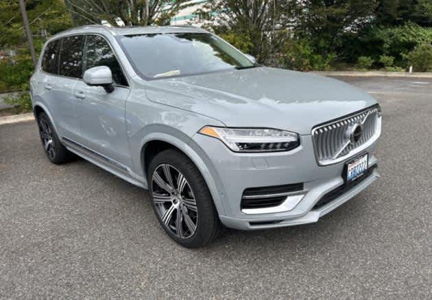 2024 Volvo XC90 Recharge Plug-In Hybrid Plus Bright Theme
