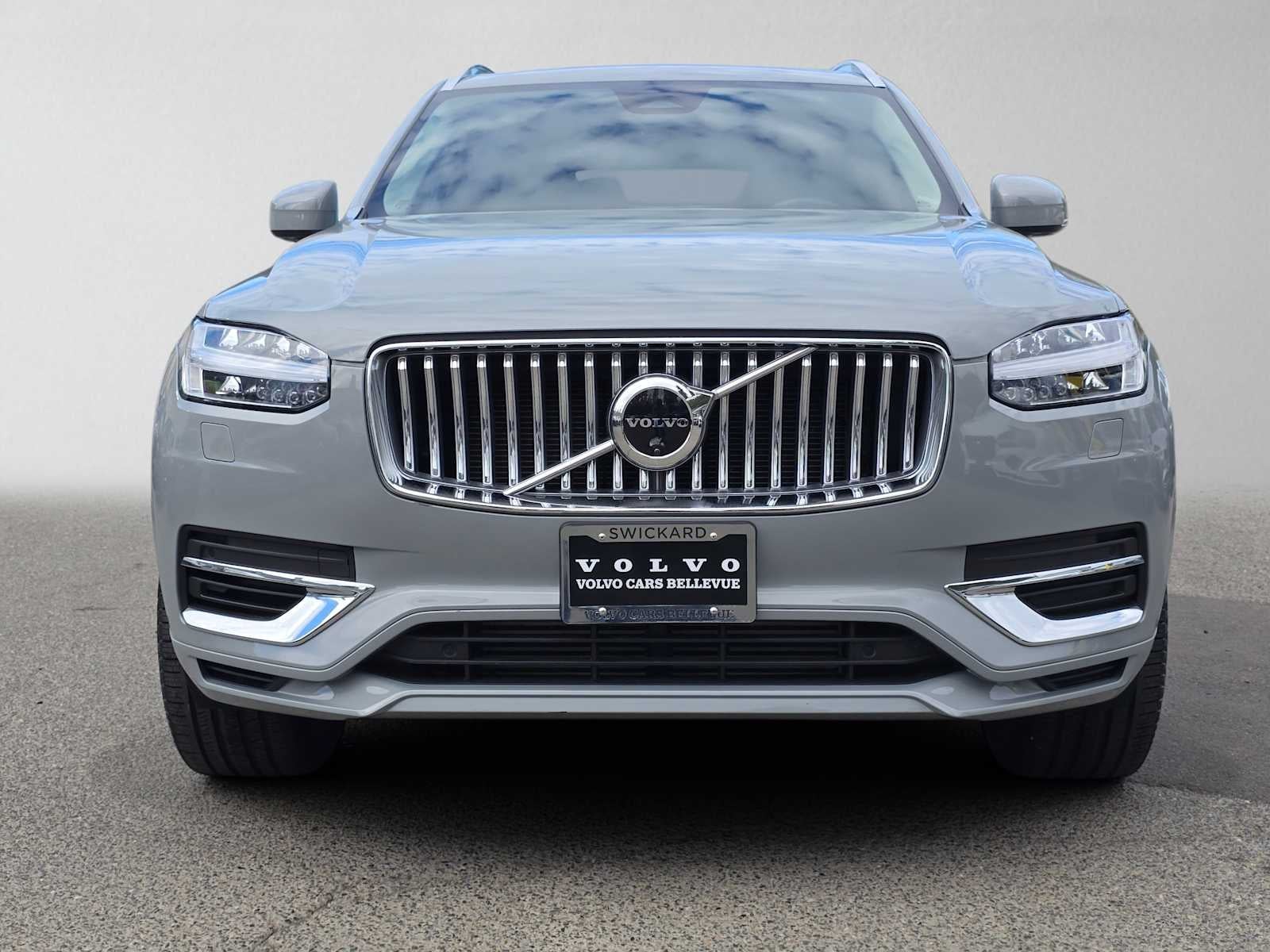 2024 Volvo XC90 Recharge Plug-In Hybrid Plus Bright Theme