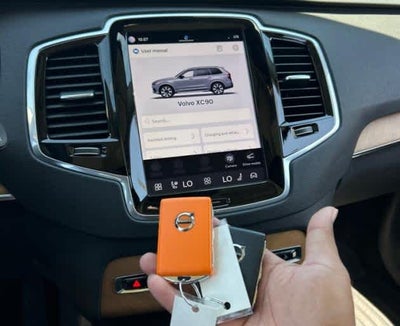 2024 Volvo XC90 Recharge Plug-In Hybrid Plus Bright Theme