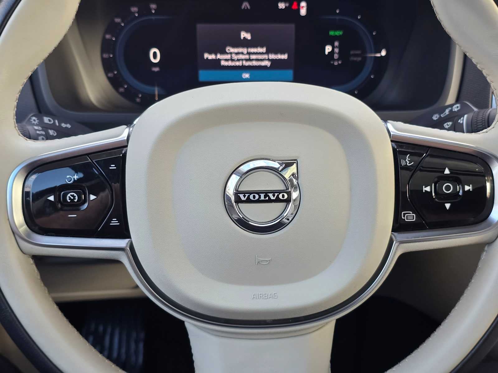 2024 Volvo XC90 Recharge Plug-In Hybrid Plus Bright Theme