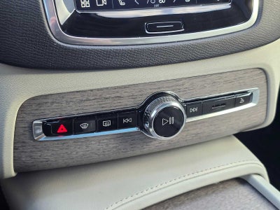 2024 Volvo XC90 Recharge Plug-In Hybrid Plus Bright Theme