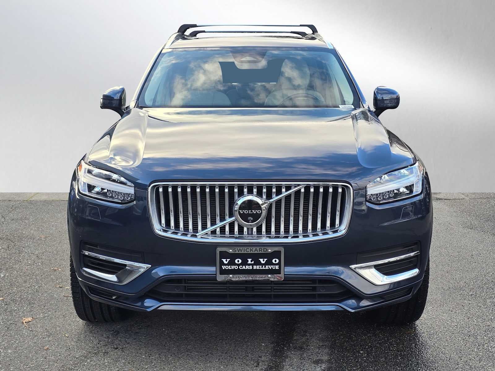 2024 Volvo XC90 Recharge Plug-In Hybrid Plus Bright Theme