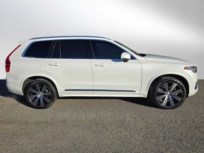 2024 Volvo XC90 Recharge Plug-In Hybrid Ultimate Bright Theme