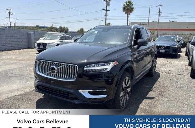 2024 Volvo XC90 Recharge Plug-In Hybrid Ultimate Bright Theme