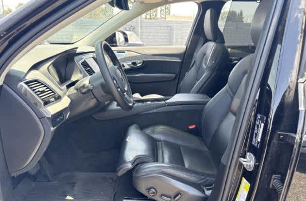 2024 Volvo XC90 Recharge Plug-In Hybrid Ultimate Bright Theme