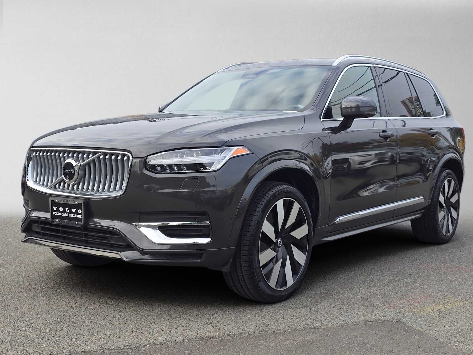 2024 Volvo XC90 Recharge Plug-In Hybrid Ultimate Bright Theme