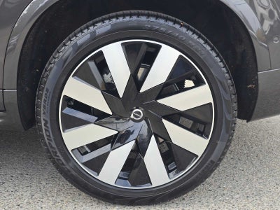 2024 Volvo XC90 Recharge Plug-In Hybrid Ultimate Bright Theme