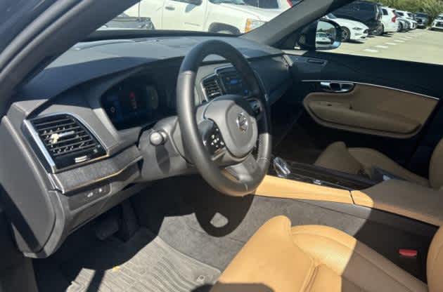 2024 Volvo XC90 Recharge Plug-In Hybrid Ultimate Bright Theme