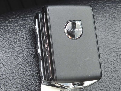 2023 Volvo XC90 Recharge Plug-In Hybrid Plus Bright Theme