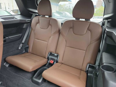 2023 Volvo XC90 Recharge Plug-In Hybrid Plus Dark Theme
