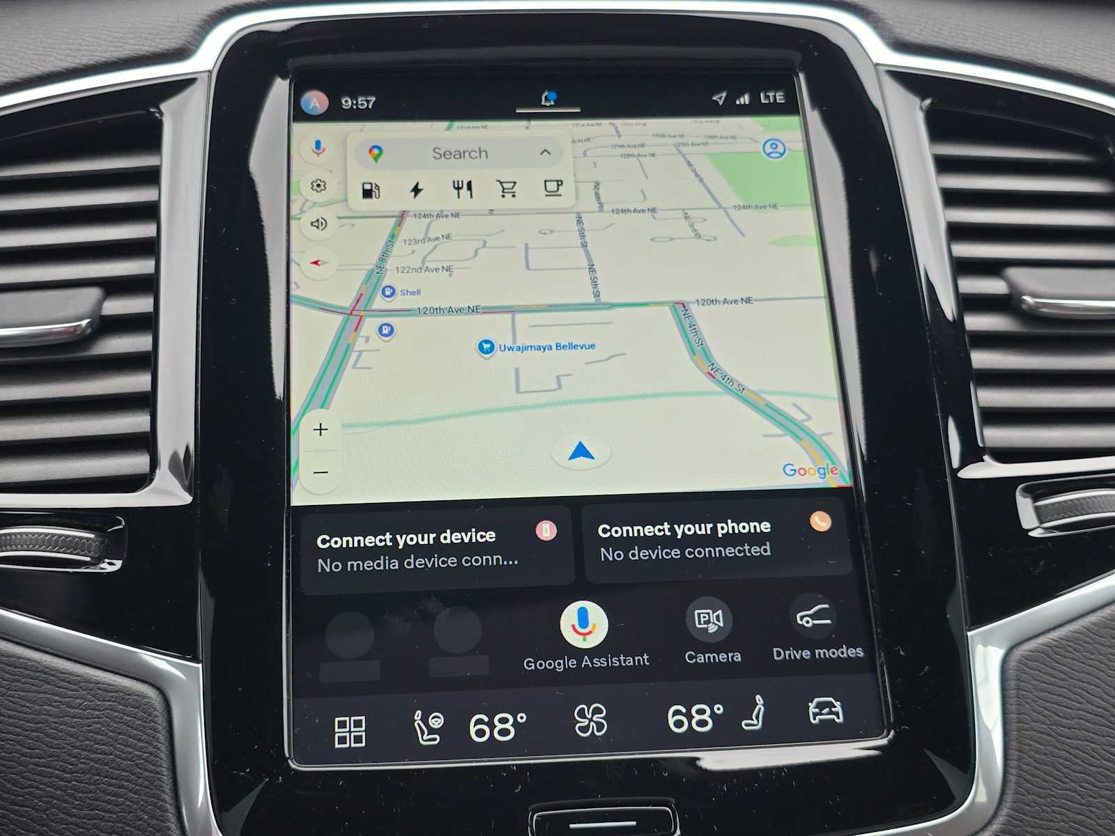 2023 Volvo XC90 Recharge Plug-In Hybrid Plus Dark Theme