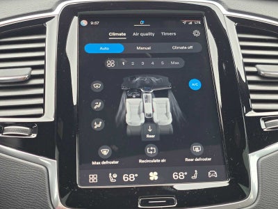 2023 Volvo XC90 Recharge Plug-In Hybrid Plus Dark Theme