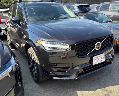 2023 Volvo XC90 Recharge Plug-In Hybrid Ultimate Dark Theme