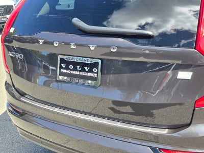 2023 Volvo XC90 Recharge Plug-In Hybrid Ultimate Dark Theme
