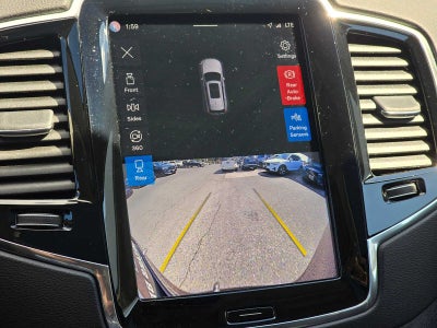 2023 Volvo XC90 Recharge Plug-In Hybrid Ultimate Dark Theme