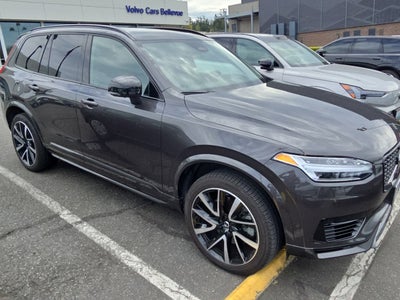 2023 Volvo XC90 Recharge Plug-In Hybrid Ultimate Dark Theme