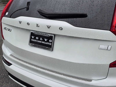 2023 Volvo XC90 Recharge Plug-In Hybrid Ultimate Dark Theme