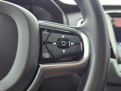 2023 Volvo XC90 Recharge Plug-In Hybrid Ultimate Dark Theme