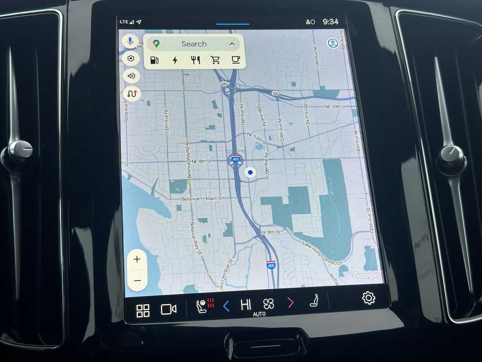 2023 Volvo XC60 Recharge Plug-In Hybrid Ultimate Bright Theme