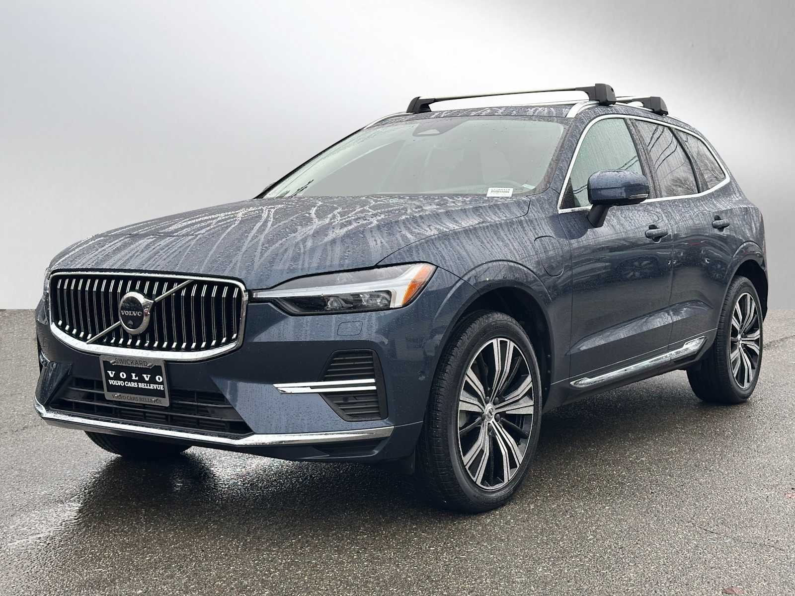 2023 Volvo XC60 Recharge Plug-In Hybrid Ultimate Bright Theme
