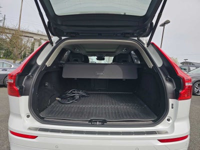 2023 Volvo XC60 Recharge Plug-In Hybrid Ultimate Bright Theme