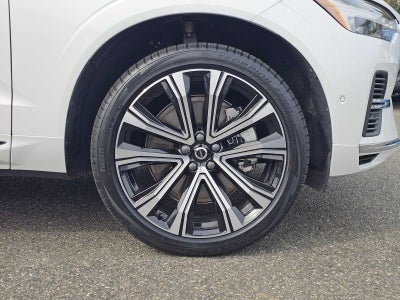 2023 Volvo XC60 Recharge Plug-In Hybrid Ultimate Bright Theme