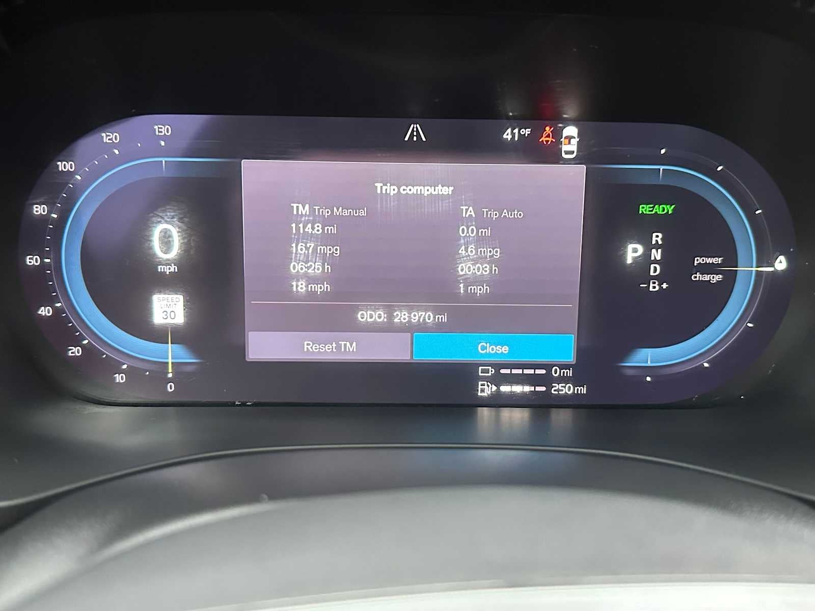 2023 Volvo XC60 Recharge Plug-In Hybrid Ultimate Bright Theme