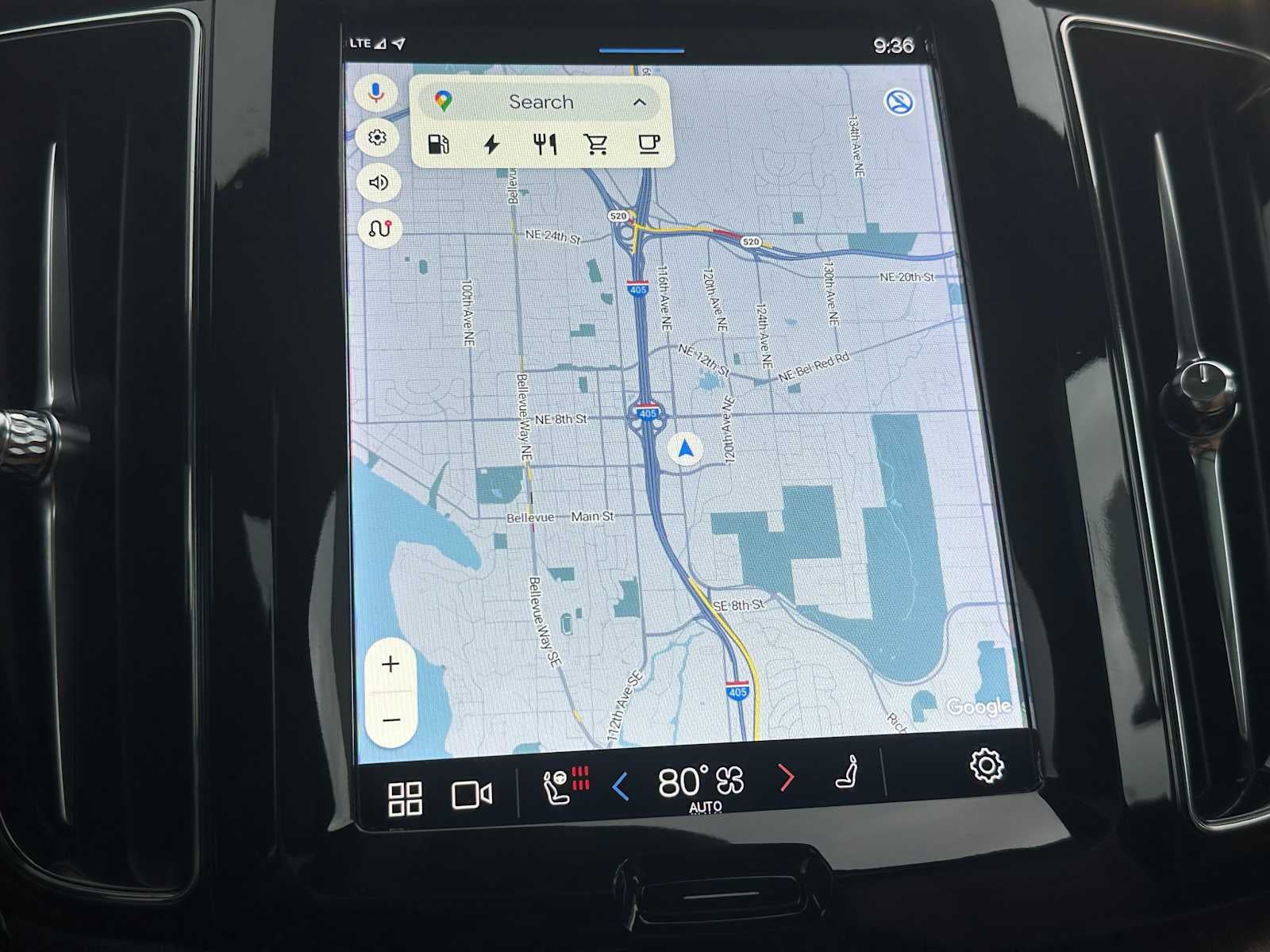 2023 Volvo XC60 Recharge Plug-In Hybrid Ultimate Bright Theme