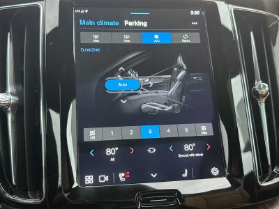 2023 Volvo XC60 Recharge Plug-In Hybrid Ultimate Bright Theme