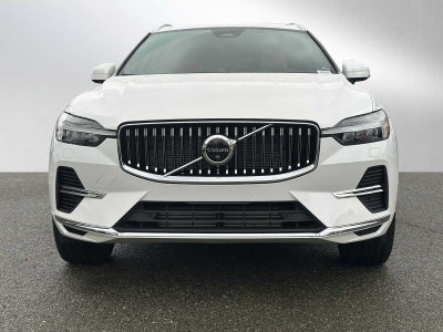 2023 Volvo XC60 Recharge Plug-In Hybrid Ultimate Bright Theme