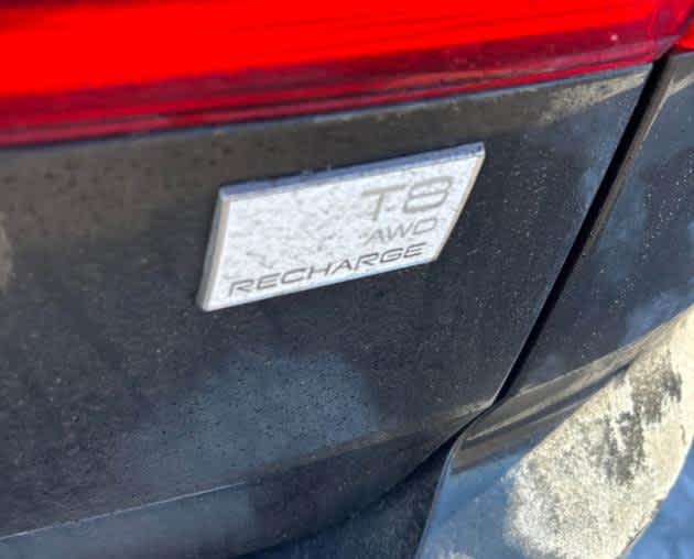 2023 Volvo XC60 Recharge Plug-In Hybrid Ultimate Bright Theme