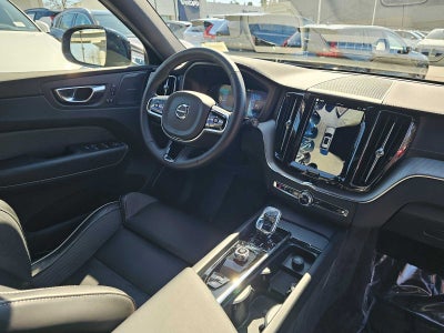 2024 Volvo XC60 Recharge Plug-In Hybrid Ultimate Black Edition