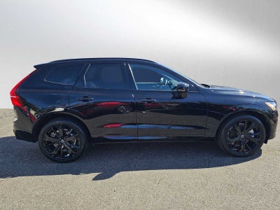 2024 Volvo XC60 Recharge Plug-In Hybrid Ultimate Black Edition