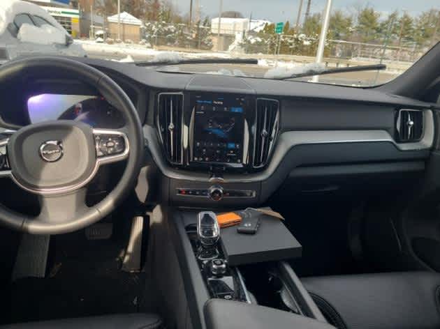 2024 Volvo XC60 Recharge Plug-In Hybrid Ultimate Black Edition