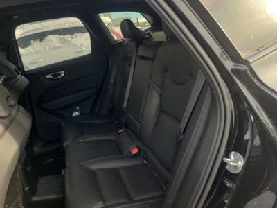 2024 Volvo XC60 Recharge Plug-In Hybrid Ultimate Black Edition