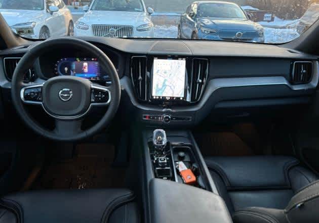 2024 Volvo XC60 Recharge Plug-In Hybrid Ultimate Black Edition