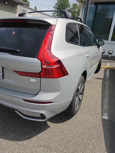 2024 Volvo XC60 Recharge Plug-In Hybrid Plus Dark Theme